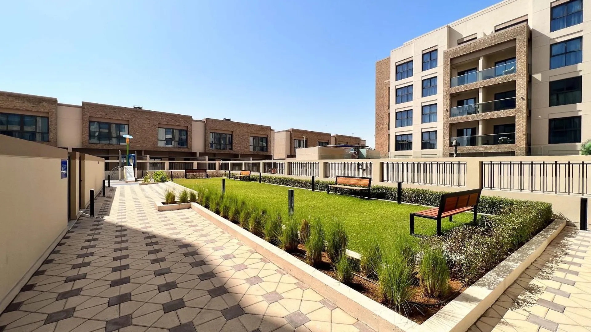 Appartement Frank Porter - Eleganz 5 By Danube Dubai