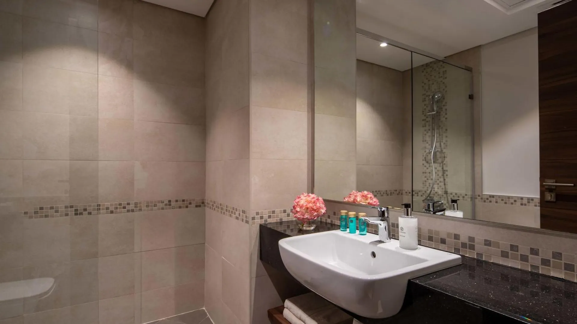 Appartement Frank Porter - Eleganz 5 By Danube Dubai