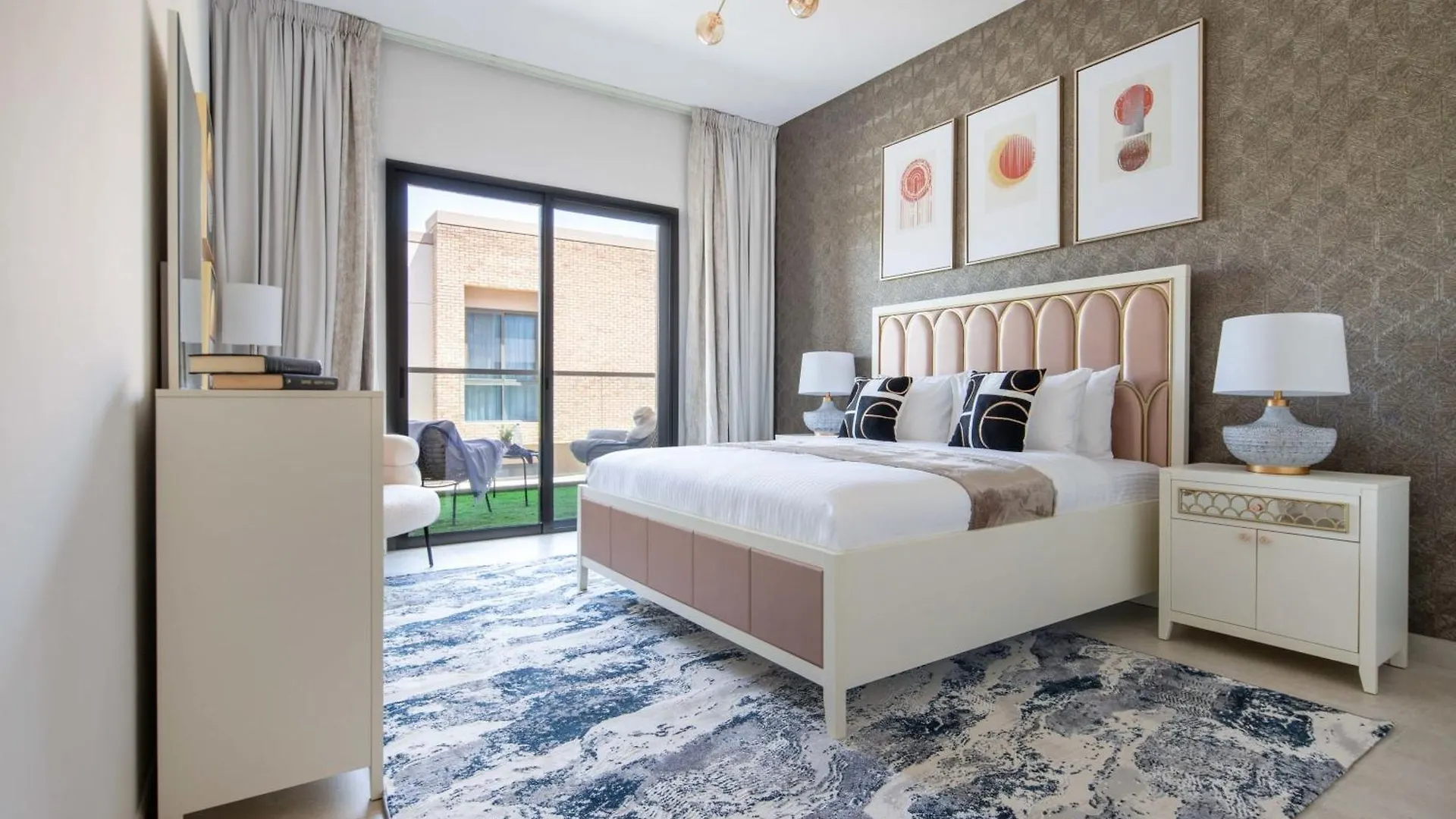 Frank Porter - Eleganz 5 By Danube Dubai